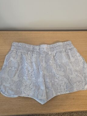 Glyder Light Gray Snake-Print Athletic Shorts